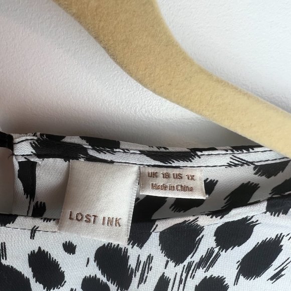 Lost Ink Leopard Print Midi Dress with Lace Trim Size 1X - Picture 5 of 7